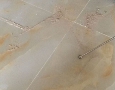 汕头市瓷砖空鼓维修公司分享粘合剂选择不当在瓷砖铺贴过程中可能导致以下问题